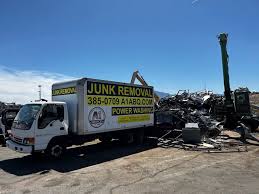 Best Commercial Junk Removal  in Leakesville, MS